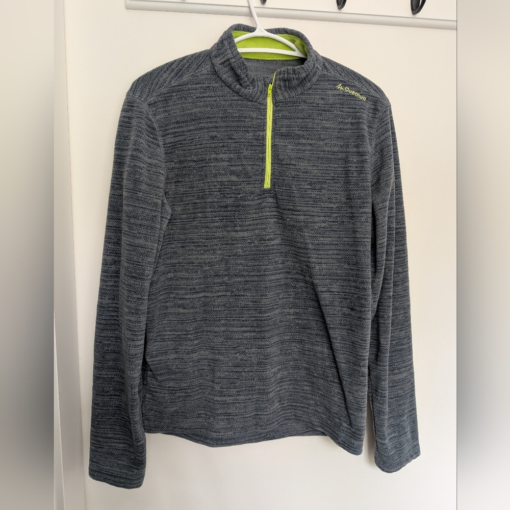 Fleece Quechua Heathered Gray Zipper Sweater Climbing, Hiking, Skiing, Camping